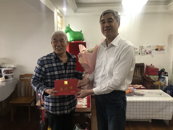 UploadImageDownLoadIn.jpg UploadImageDownLoadIn.jpg