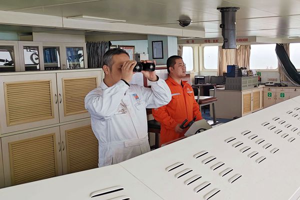 “明州57”輪駕駛。沈添浩 攝_副本.jpg