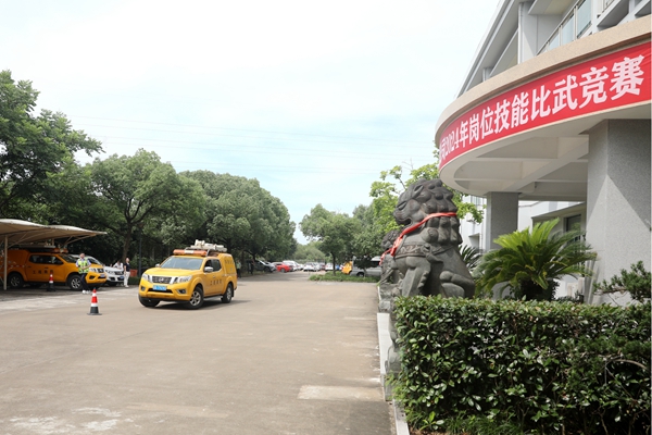 路巡隊員技能比武比賽現場。林峰攝_副本.jpg 路巡隊員技能比武比賽現場。林峰攝_副本.jpg